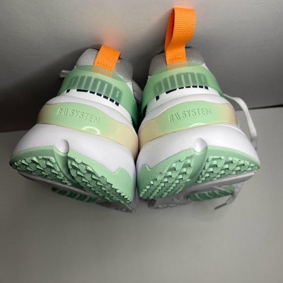PUMA RISE - WHITE -  9.5 - Picture 6 of 8